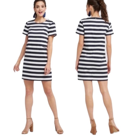Draper James Dresses & Skirts - DRAPER JAMES Nassau Striped Shift Dress in Navy / White w/ Pockets Size 10